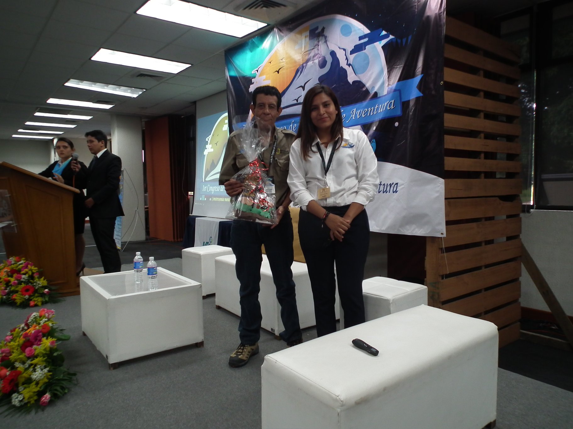 1er. Congreso de Turismo de Aventura organizado por los alumnos de turismo 8° de la UTCV campus Cuitláhuac, Ver. Viernes 13 de Abril del 2018 1er. Congreso de Turismo de Aventura organizado por los alumnos de turismo 8° de la UTCV campus Cuitláhuac, Ver. Viernes 13 de Abril del 2018